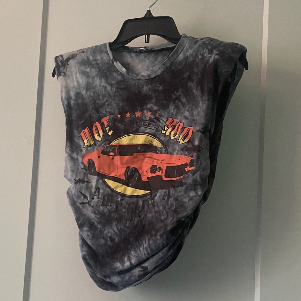 Car Graphic Muscle Tee in Blue and Orange